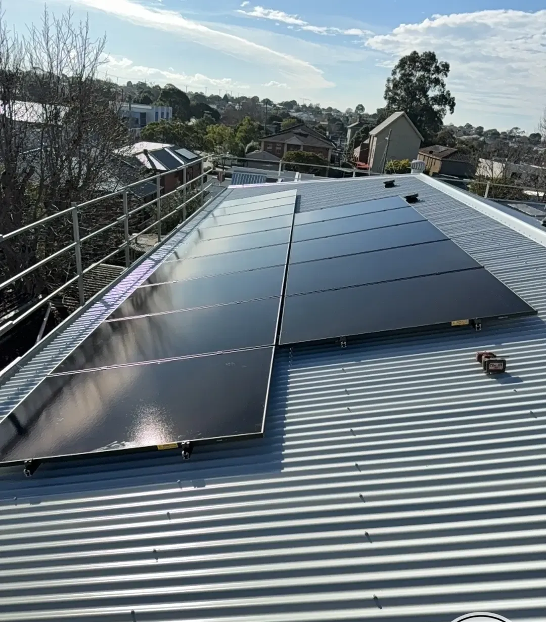 AIKO rooftop solar, Newtown AIKO rooftop solar panels installed by Velocity Solar, Newtown, Geelong